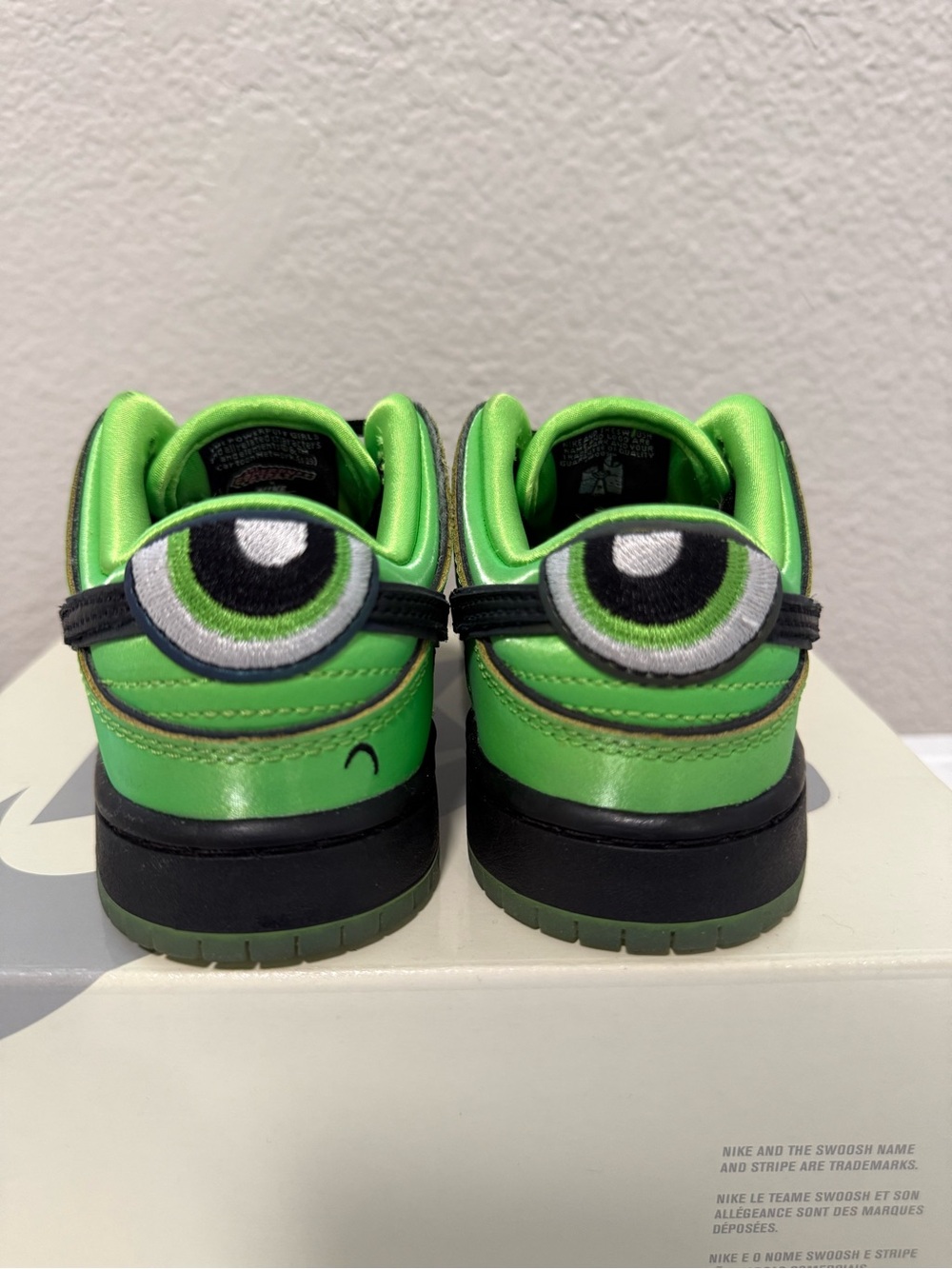 Nike SB dunk low -Powderpuff- Kids 11C - Picture 3 of 9